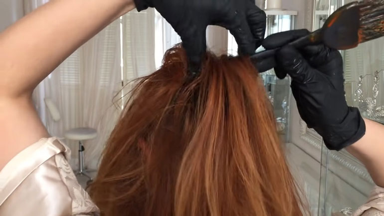 Как правильно красить волосы