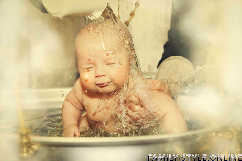 Как проходит крещение ребенка в церкви